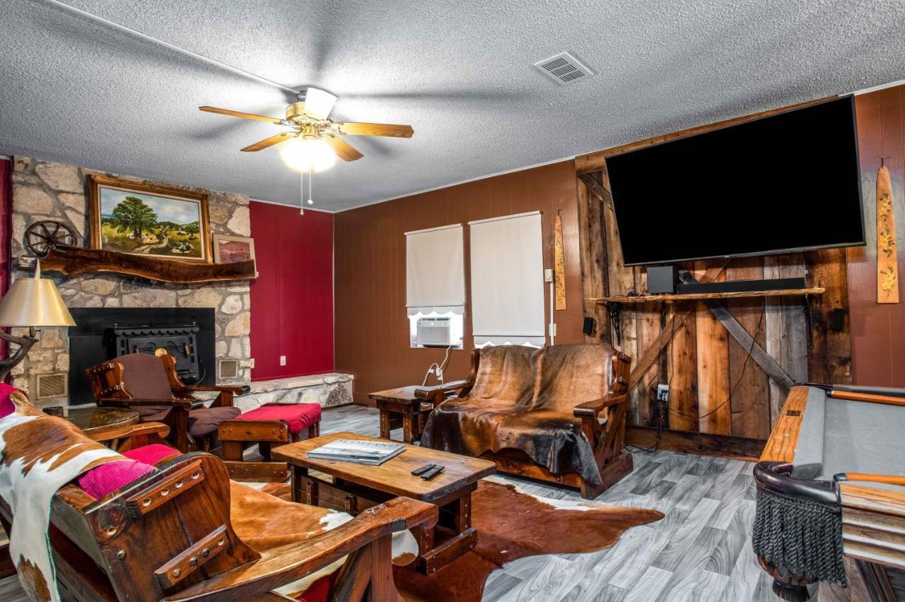 Отель 3H Ranch Mountain Retreat Medina Экстерьер фото